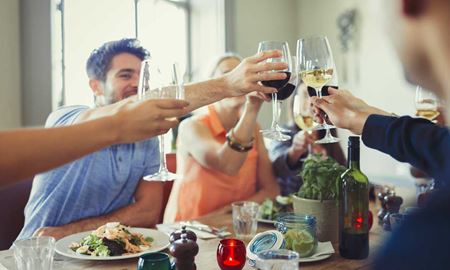 تاثیر مصرف شراب همراه غذا بر کاهش ابتلا به دیابت نوع دو