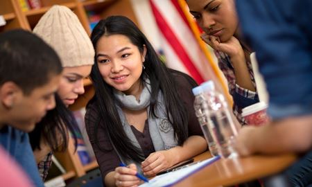 تقاضای حزب سبزهای استرالیا برای بخشودگی کامل معوقات وام‌های دانشجویی