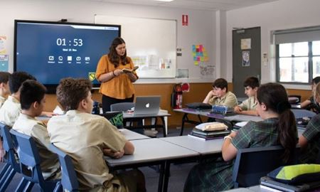 پرداخت حقوق بالاتر به معلمان برجسته در ایالت نیوساوت‌ولز استرالیا