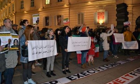 تظاهرات ایرانیان خارج از کشور در حمایت از مردم ایران