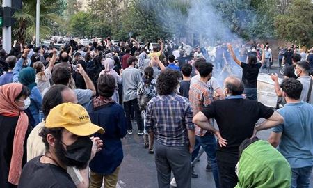 گسترش دامنه اعتراض و افزایش شمار کشتگان در ایران به ٨ نفر