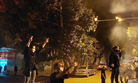 پارلمان استرالیا تحقیق پیرامون نقض حقوق بشر در ایران را آغاز کرد