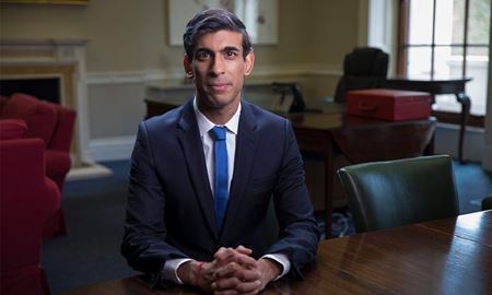 یادداشت صادق زیباکلام درباره سرنوشت استعدادهای درخشان در ایران و انگلستان