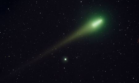 عبور ستاره دنباله‌دار سبز از آسمان استرالیا بعد از ۵۰ هزار سال