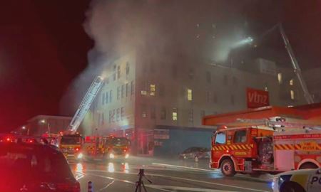 احتمال قربانی شدن حداقل 6 نفر در جریان آتش‌سوزی وحشتناک در نیوزیلند
