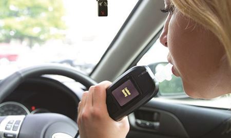 اجباری شدن نصب دستگاه تست میزان الکل برای هزاران راننده در کوئینزلند استرالیا