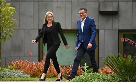 درآمد بالای نخست وزیر  ویکتوریا در مقایسه با نخست وزیران سایر ایالت‌های استرالیا