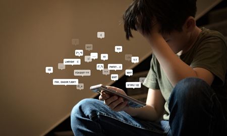 افزایش آمار کودکان قربانی زورگویی سایبری در استرالیا