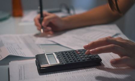 شهروندان استرالیایی چگونه اظهارنامه‌های مالیاتی خود را تنظیم کنند؟