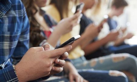 افزایش شمار نوجوانان در معرض خطر سوء استفاده سایبری در استرالیا