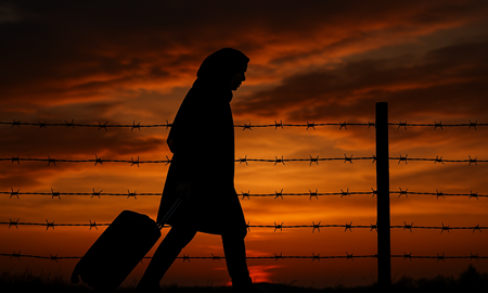 بازگرداندن اجباری یک پناهجو به ایران، ابهامات و نگرانی‌ها از آینده