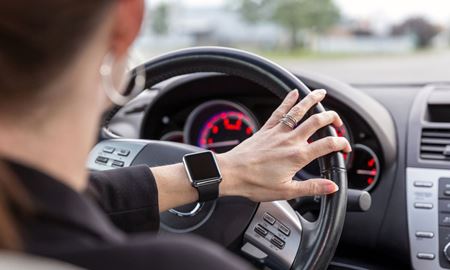 نود درصد رانندگان استرالیایی حین رانندگی دچار حواس‌پرتی می‌شوند؛ سالانه ۲۰۰ قربانی سوانح ناشی از عدم تمرکز
