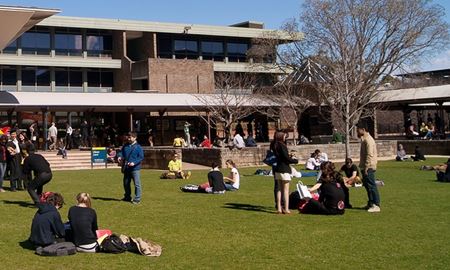 حذف میلیاردها دلار بدهی دانشجویی حدود ۱۰۰ هزار استرالیایی