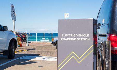 جریمه‌ سنگین توقف وسیله نقلیه در جایگاه‌های شارژ خودروهای برقی تا ۳۳۰۰ دلار در استرالیا